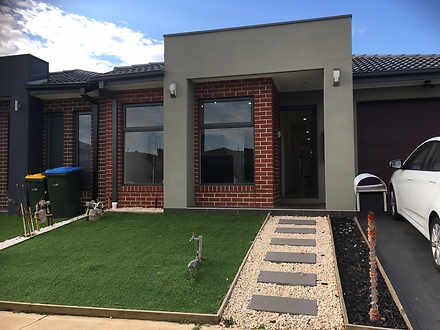 8 Valentine Way Truganina 3029 Vic House For Rent Rent