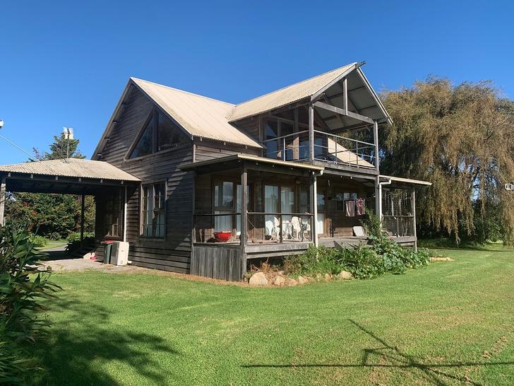 COTTAGE 1/JINDYANDY MILL 719 Greenwell Point Road, Pyree NSW 2540