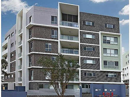 30 Apartments Units For Rent In Campbelltown Nsw 2560 Page 1 Rent Com Au