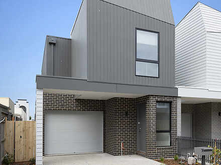 16 Piccolo Circuit, Williamstown North 3016, VIC Townhouse Photo