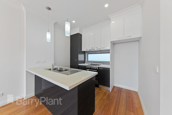 2/143 Power Street, St Albans 3021, VIC Townhouse Photo
