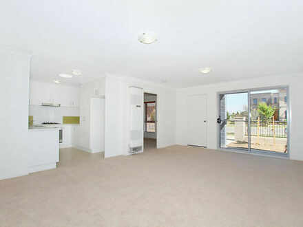 3 Rolls Street, Franklin 2913, ACT Townhouse Photo