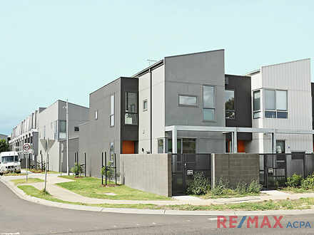 138 Dunnings Road, Point Cook 3030, VIC Townhouse Photo