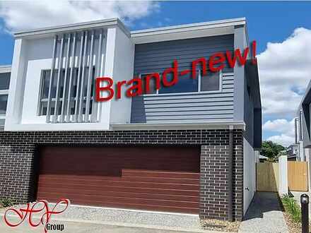 B/31 Griffith Place, Seven Hills 4170, QLD Townhouse Photo