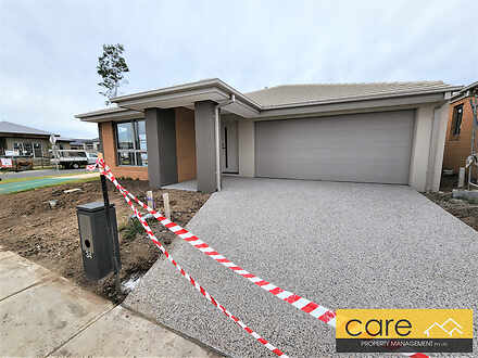 34 Carcoola Rise, Clyde North 3978, VIC House Photo