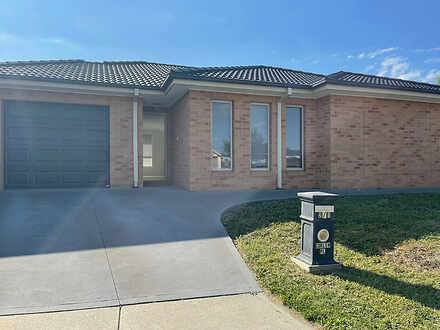 2/1 Curlew Place, Werribee 3030, VIC Unit Photo