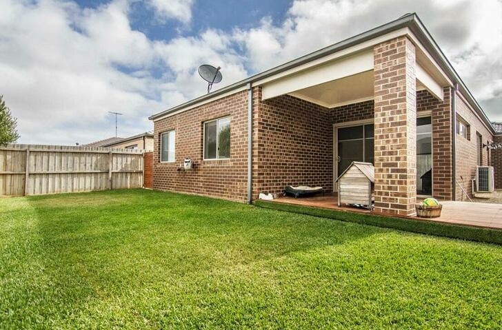 15 Rottness Drive, Armstrong Creek 3217, VIC House Photo