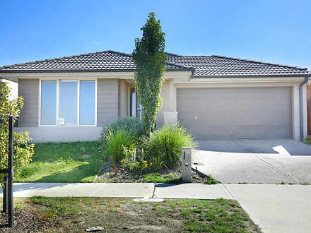 71 Thoroughbred Drive, Clyde North 3978, VIC House Photo