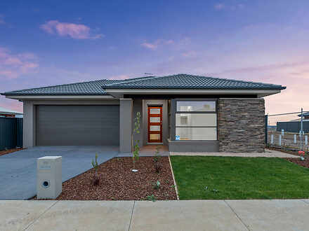 28 Crowther Drive, Lucas 3350, VIC House Photo