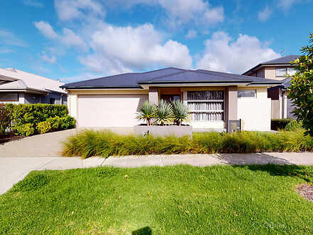 12 Hyde Avenue, Clyde North 3978, VIC House Photo