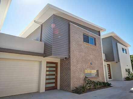 2/261 Auckland Street, South Gladstone 4680, QLD Townhouse Photo