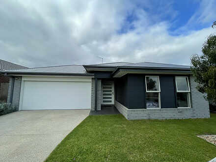 10 Mccormack Avenue, Armstrong Creek 3217, VIC House Photo